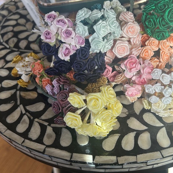 Assorted Miniature Paper Roses - Picture 3 of 4
